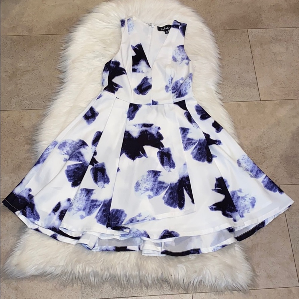 Lulu’s Seeing Chic Blue and Ivory Skater Dress - Picture 4 of 9